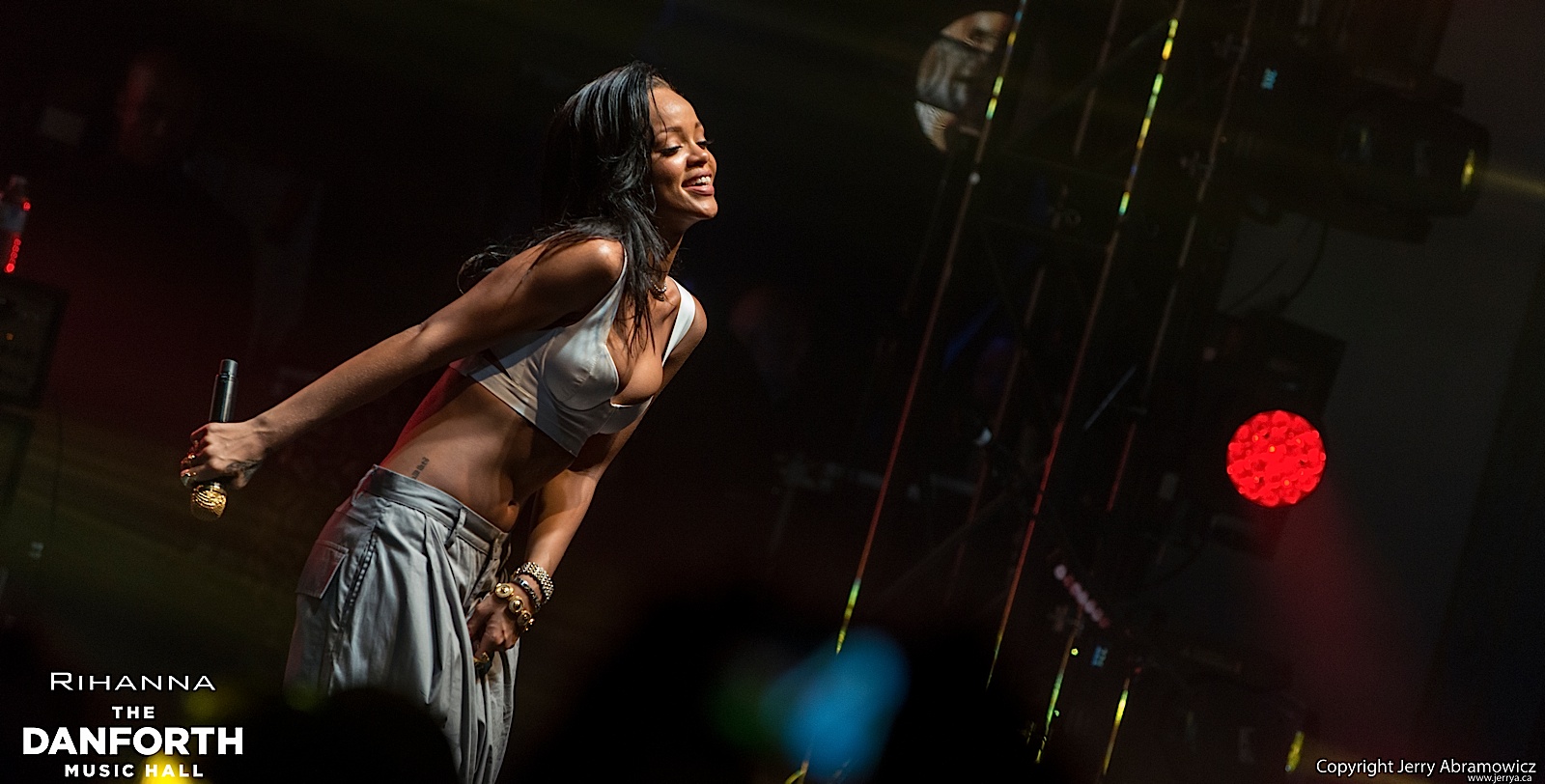 20121115 DMH Rihanna 01561